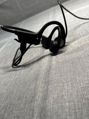 SUDIO B2 Open Ear Bone Conduction Headphones Blk.12 Hr Charge W/ Charging Cable